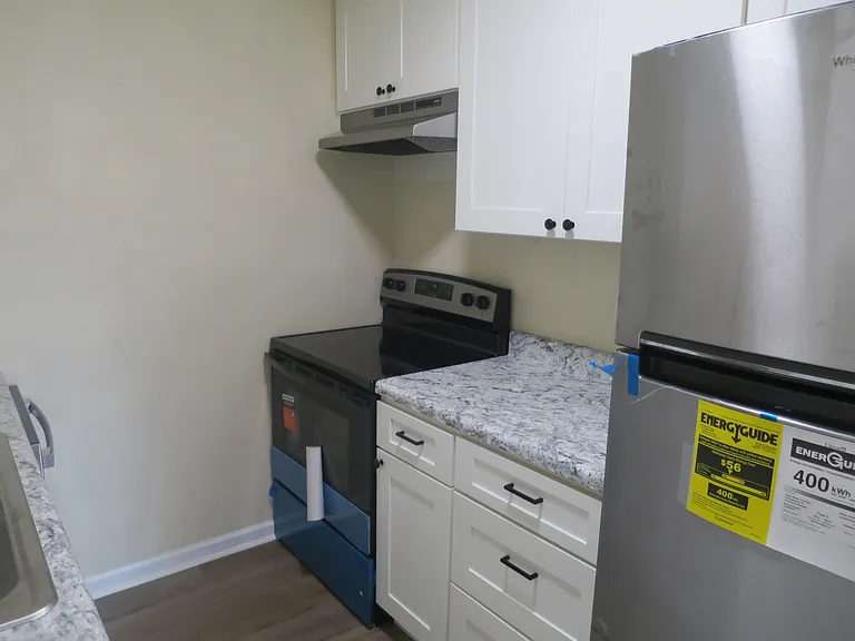 7515 Falling Leaves Cir #C — Photo 6