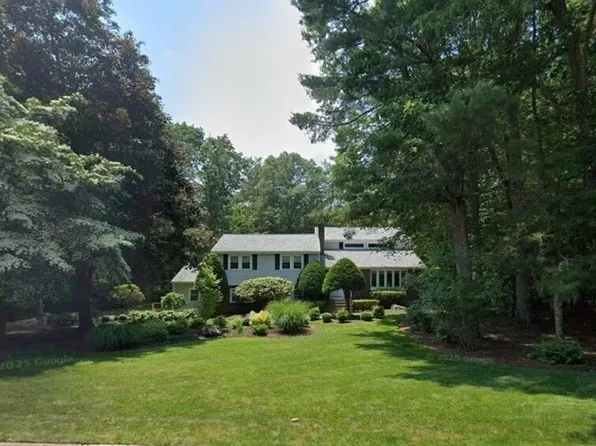 45 Kingsbrook Way, North Easton, MA 02356