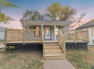 1001 N Prairie Ave, Sioux Falls, SD 57104
