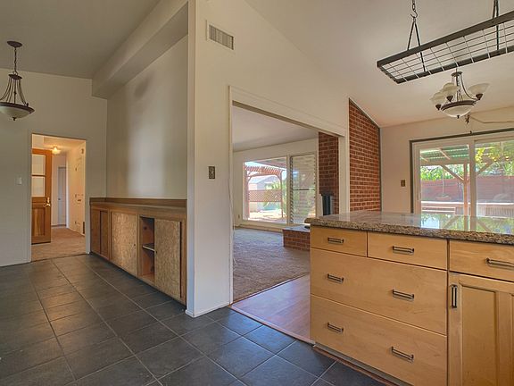 3rd image of 3865 Mount Brundage Ave