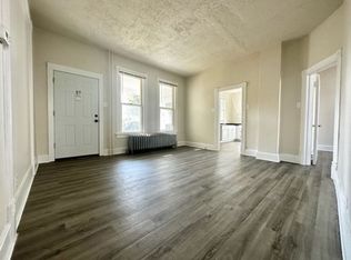 338 S Quincy St #B, Green Bay, WI 54301