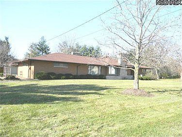2nd image of 5275 Mahoning Ave