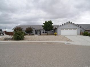 6762 Iris Ct, Hesperia, CA 92345