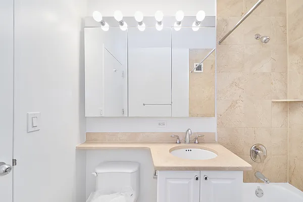 Rented by Living New York | media 18