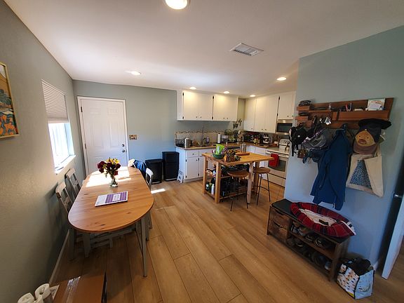 5th image of 3409 Wellington Dr