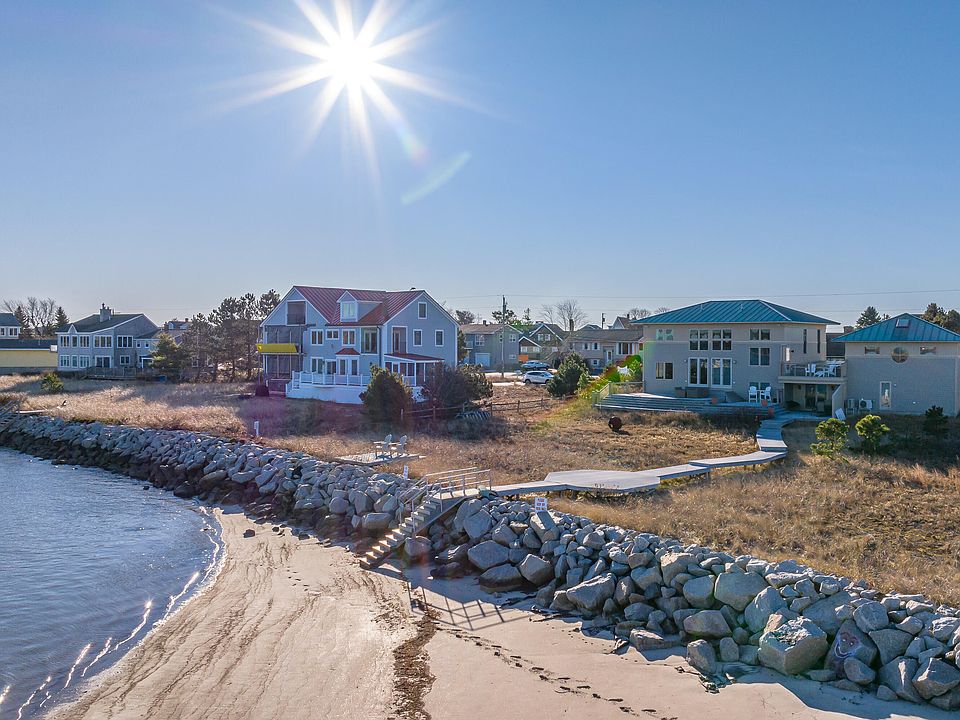 1st image of 10 River Sands Drive