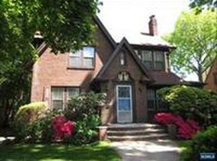 1363 Sussex Rd, Teaneck, NJ 07666