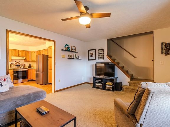 2nd image of 33917 Lawton Ave