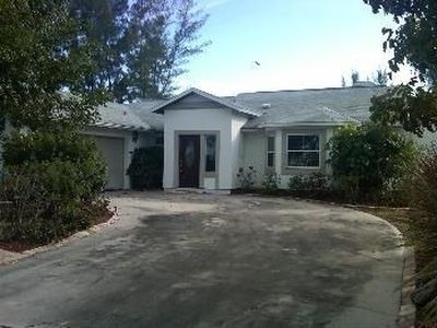 930 SW 28th St, Cape Coral, FL, 33914