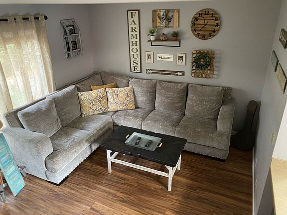 3rd image of 1146 Ash St APT G