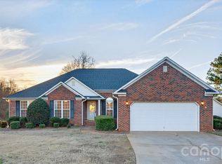 834 Indian Trail Run, Inman, SC 29349