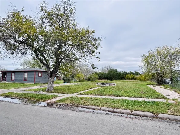 5002 Mokry Dr, Corpus Christi, TX 78415