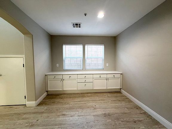 5th image of 9169 Conquest Ct