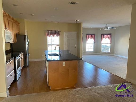 3rd image of 375 Spyglass Hill Dr