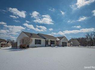 7676 Park Ridge Dr SW, Jenison, MI 49428