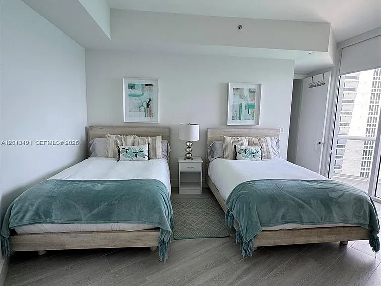 15811 Collins Ave #2703 — Photo 5