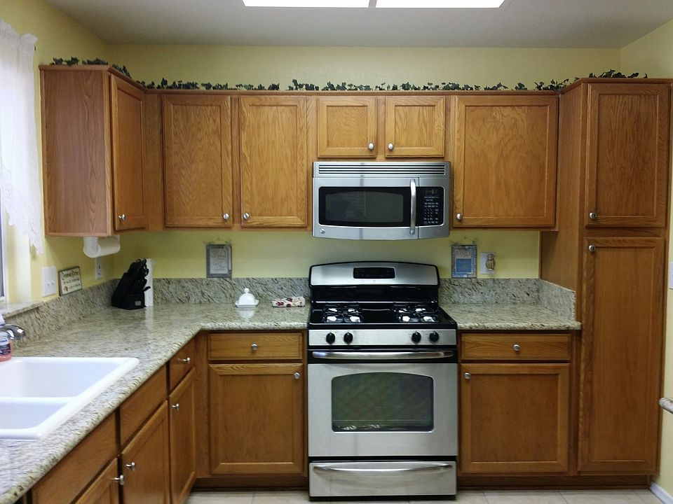 1st image of 8520 Glenmount Dr