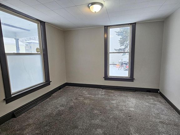 5th image of 307 Jefferson Ave