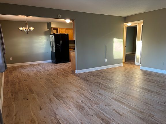 3rd image of 4819 Middletowne St Unit E