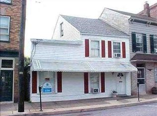 37 W Market St, Marietta, PA 17547