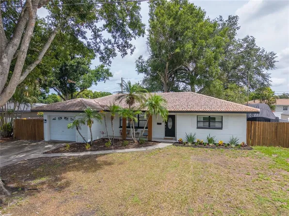 5271 35th Ave N, Saint Petersburg, FL 33710