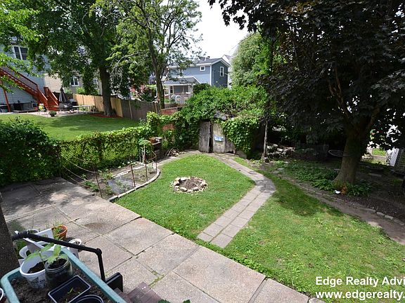 4th image of 51 Shannon St #3
