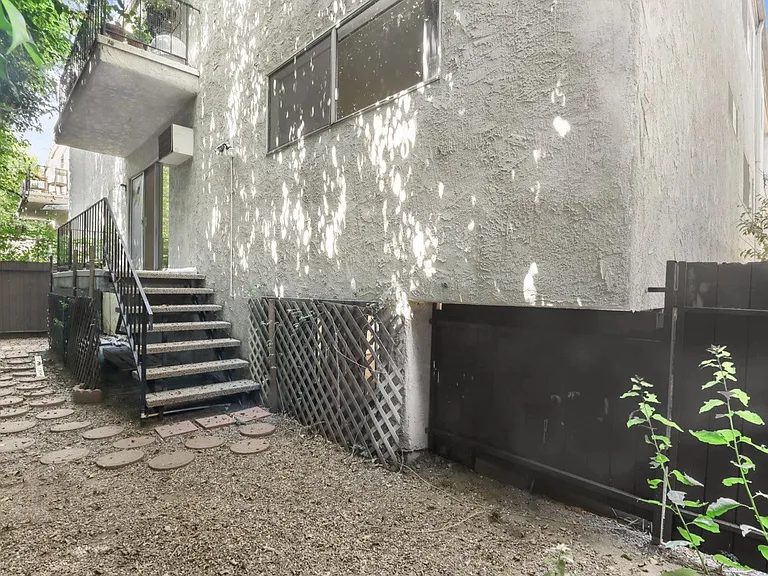 1419 S Bentley Ave #105 — Photo 10