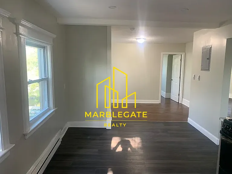 76 Ridge St #33 — Photo 2