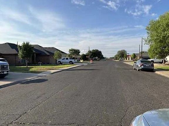 4th image of 6 W Harvard Cir