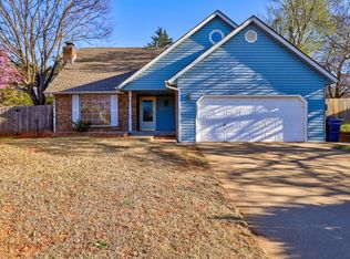 2821 Shady Tree Ln, Edmond, OK 73013
