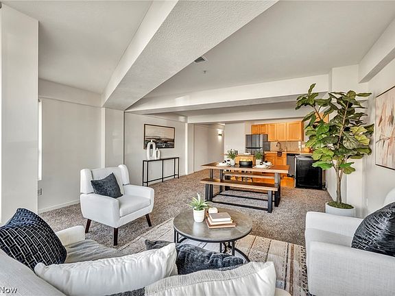 5th image of 2222 Detroit Ave APT 311