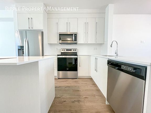 3rd image of 50 Cornerstone Cir NE #605