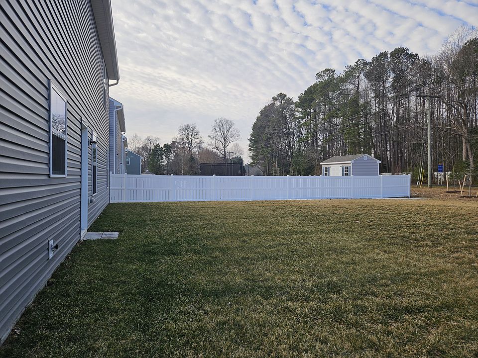 2nd image of 31088 Clearwater Dr