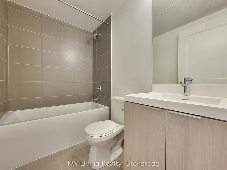 28 Widmer St #4522 — Photo 3