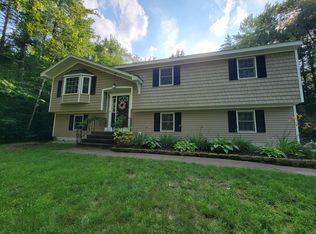 42 Forest Dr, Bedford, NH 03110