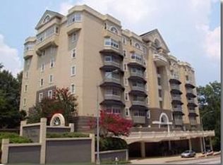 2499 Peachtree Rd NE APT 201, Atlanta, GA