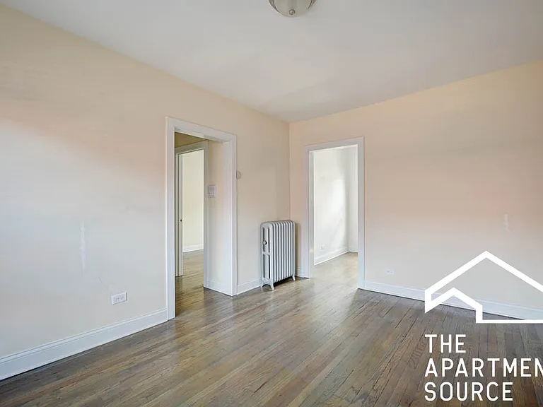 2641 N Spaulding Ave #3E — Photo 4