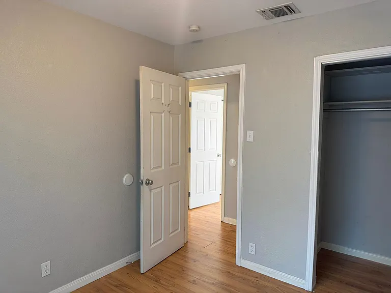 5810 Timberrock Dr — Photo 13