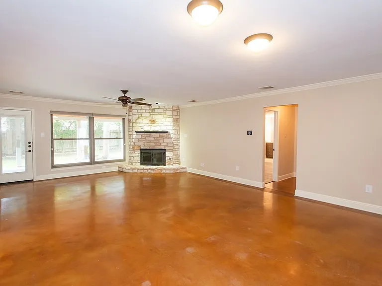 4607 Bridlewood Dr — Photo 5