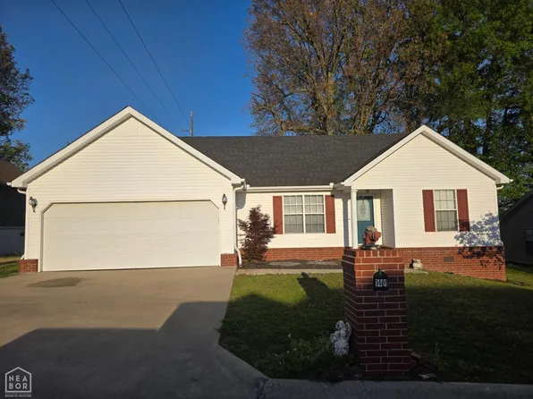 1401 Amanda Ln, Paragould, AR 72450