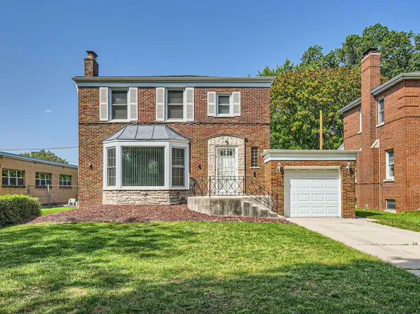 11716 S Oakley Ave, Chicago, IL 60643