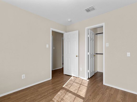 5th image of 11920 Porcupine Dr