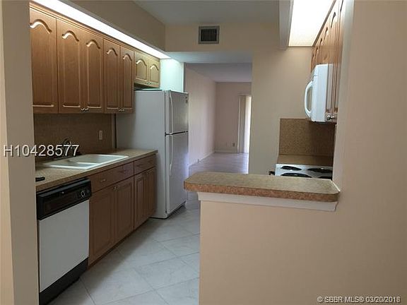 3rd image of 900 SW 125th Way APT 104R