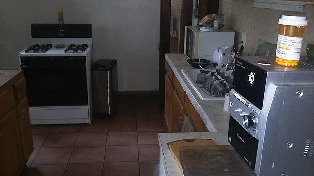 2nd image of 1126 S Richmond St #2W