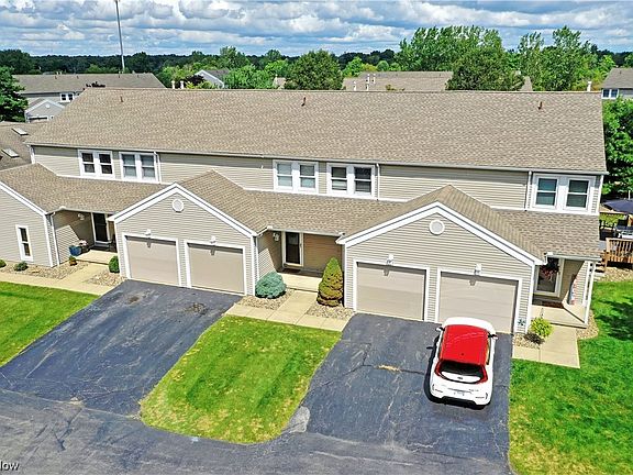 2nd image of 220 Pineview Dr NE