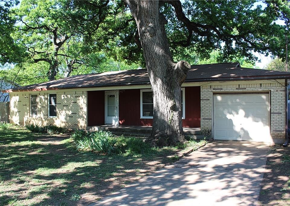 1st image of 221 Souder Dr
