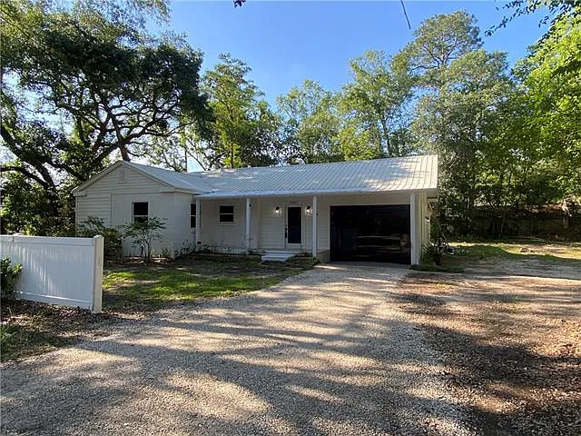 35283 Fleetwood Dr — Photo 5