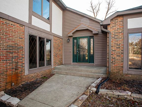 3rd image of 7564 Heatherwood Dr NW