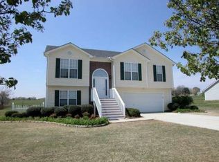 1317 Princess Dr, Winder, GA 30680