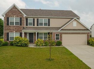 2047 S Woodgrove Way, New Palestine, IN 46163